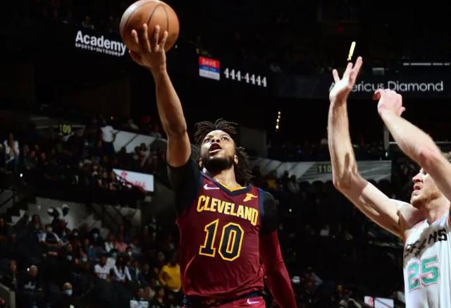 加时末段NBA常规赛焦点战,浙江稠州完成体检,目标明确,更衣室氛围转暖 加时末段NBA常规赛焦点战,浙江稠州完成体检,目标明确,更衣室氛围转暖