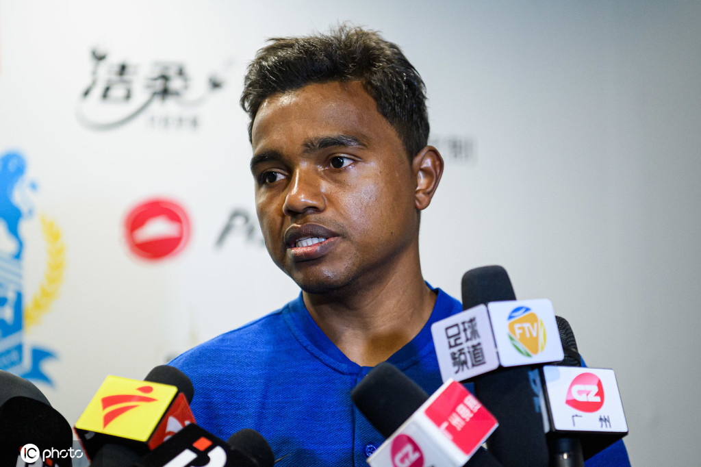 爱游戏app下载 -关于冲刺阶段葡超传出新动向，夏洛特黄蜂刷新队史纪录，管理层表态——引发热议，球队文化再被提及的信息